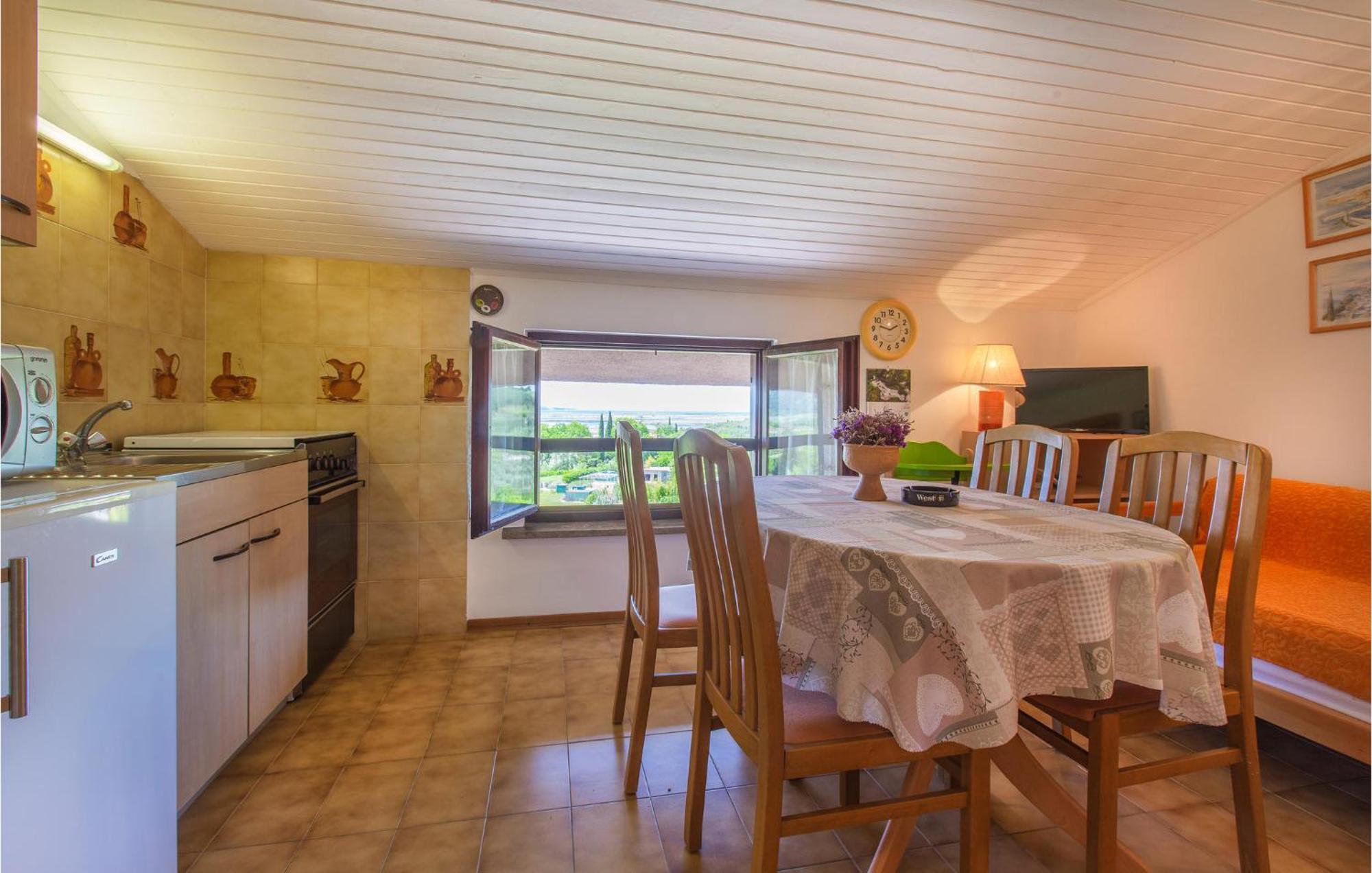 Amazing Apartment In Secovlje With Kitchen מראה חיצוני תמונה